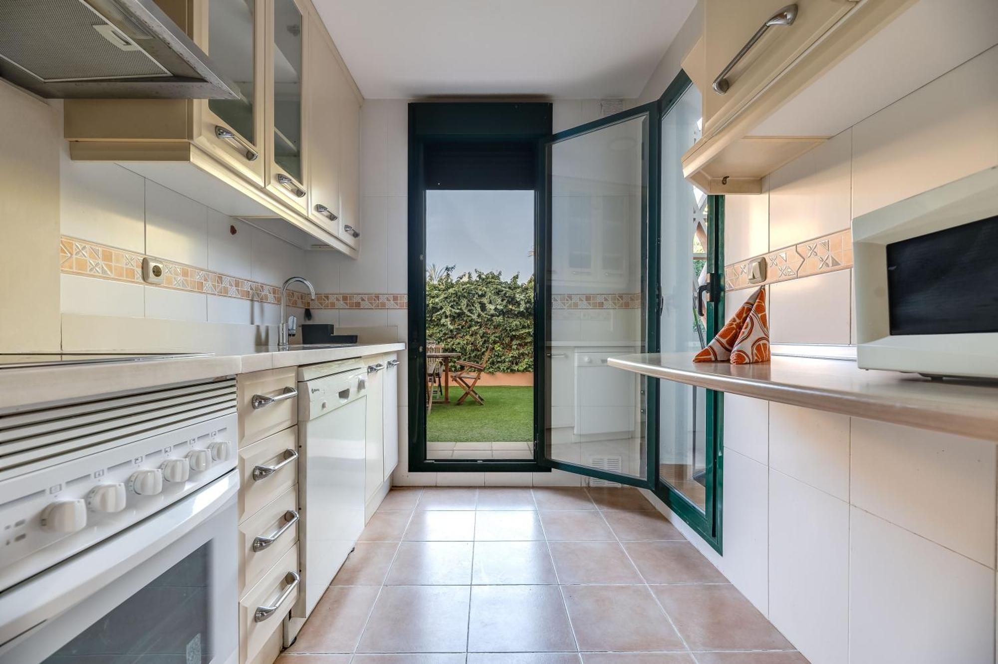 Cabopino, Cerca De Todo Apartment