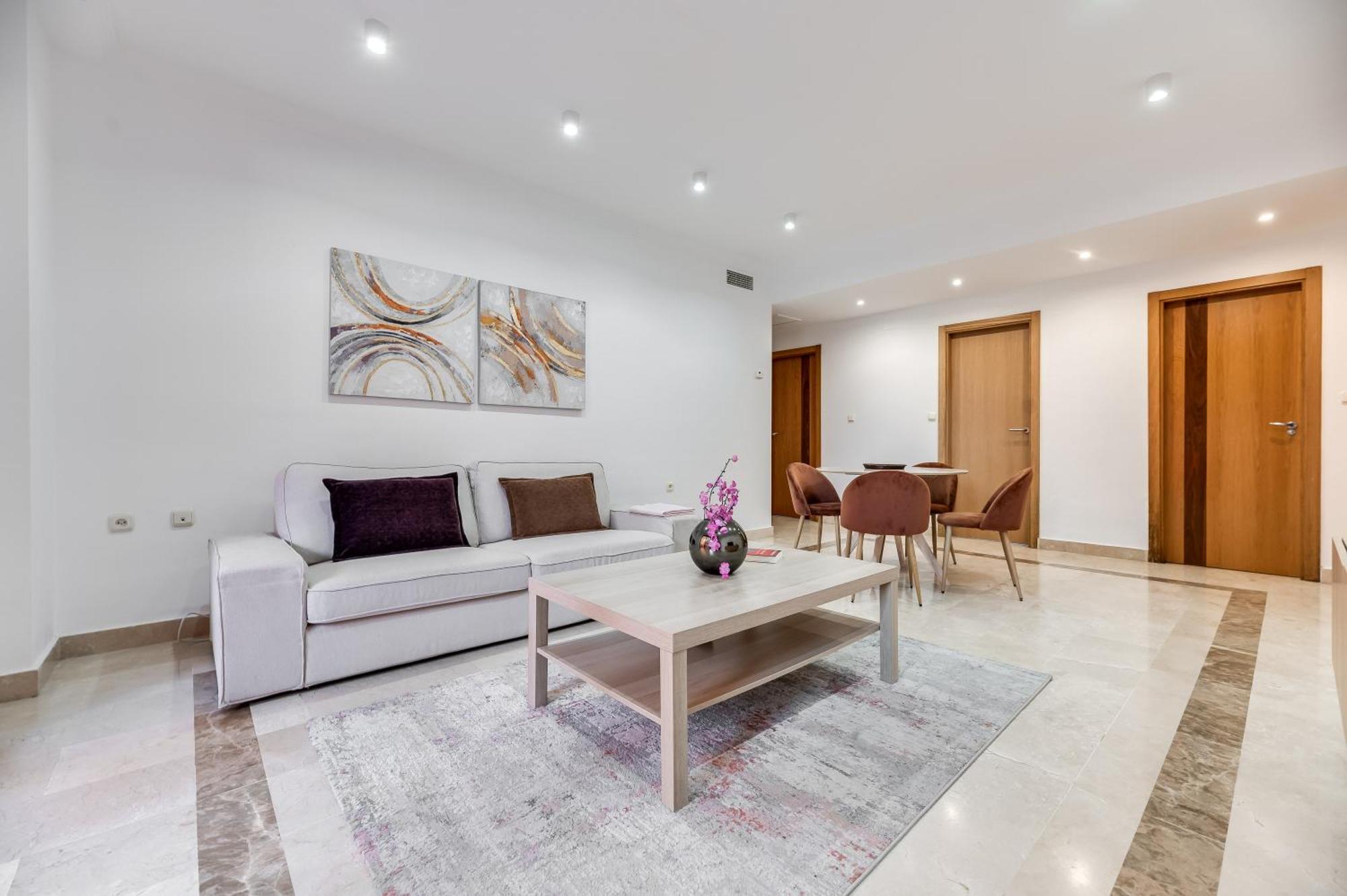 Apartment Cabopino, Cerca De Todo
